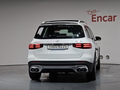 صورة 4 لـ 2025 Mercedes-BENZ GLB