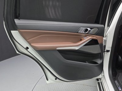 2023 BMW X7 缩略图 15
