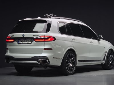 2023 BMW X7 — фото 4