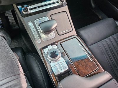 2019 Genesis G90 — миниатюра 11