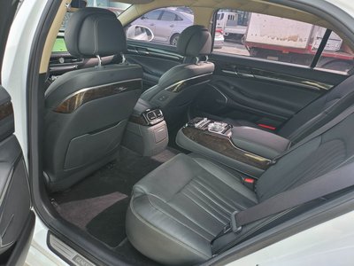 2019 Genesis G90 — миниатюра 15