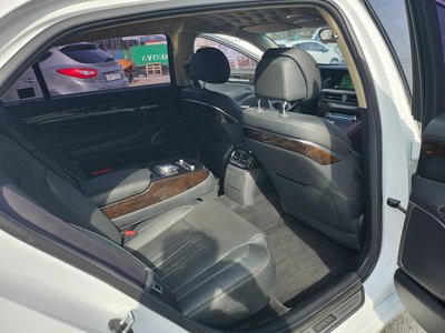 2019 Genesis G90 — миниатюра 18