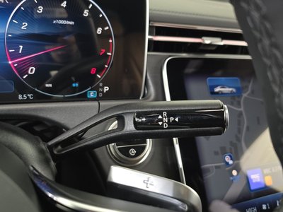 MERCEDES-BENZ E-CLASS - 9