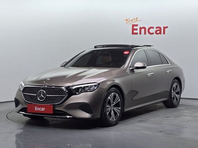 MERCEDES-BENZ E-CLASS - 1