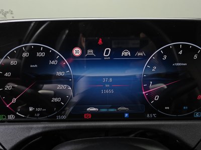 MERCEDES-BENZ E-CLASS - 8