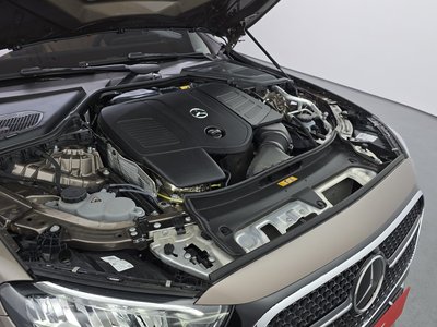 MERCEDES-BENZ E-CLASS - 7