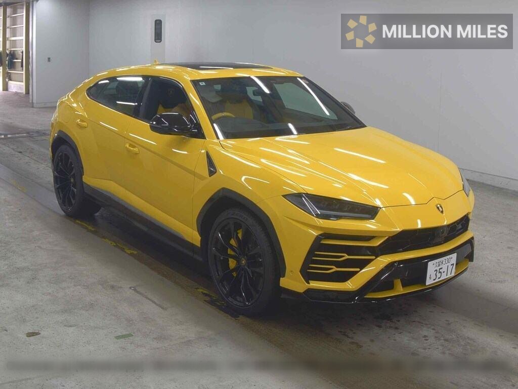LAMBORGHINI URUS - View 1