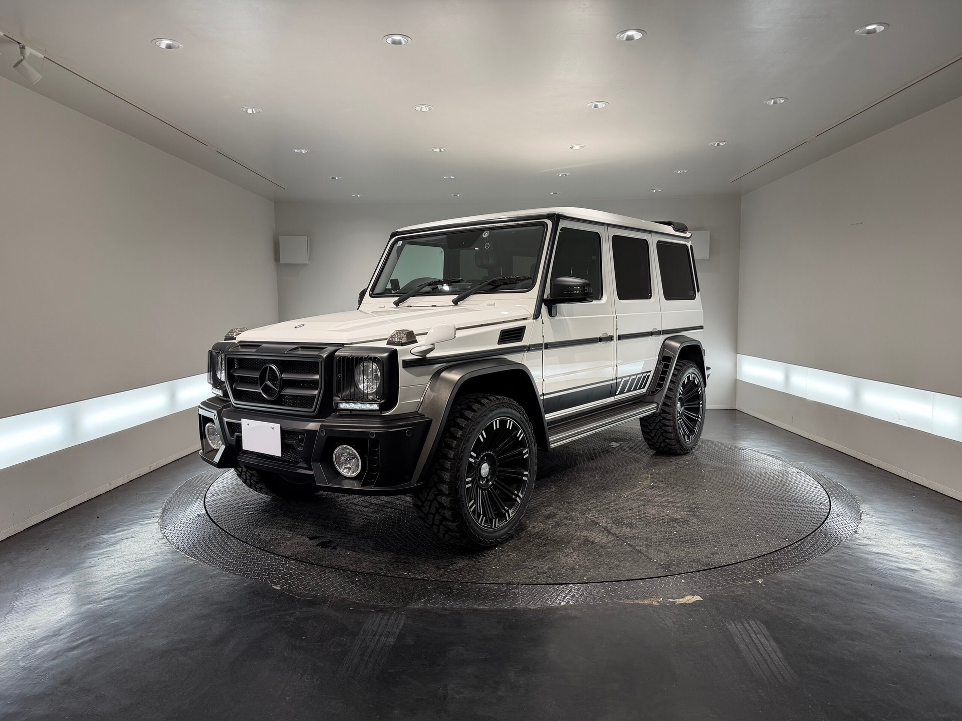 MERCEDES-BENZ G-CLASS - View 1
