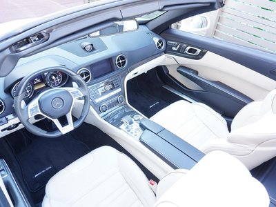 MERCEDES-BENZ SL AMG - 7