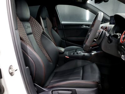 صورة مصغرة 28 لـ 2018 AUDI RS3 SPORTBACK