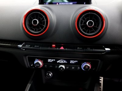 صورة مصغرة 34 لـ 2018 AUDI RS3 SPORTBACK