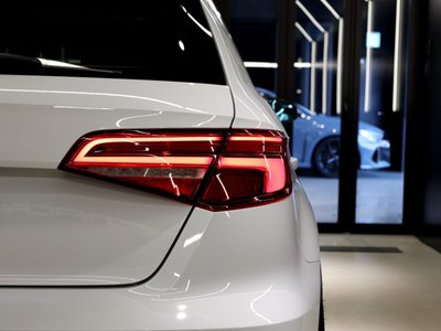 صورة مصغرة 24 لـ 2018 AUDI RS3 SPORTBACK
