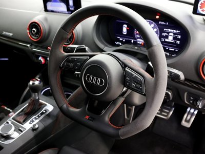 صورة مصغرة 26 لـ 2018 AUDI RS3 SPORTBACK