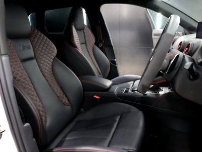 صورة مصغرة 29 لـ 2018 AUDI RS3 SPORTBACK