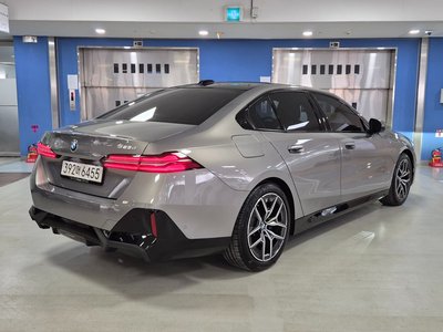 BMW 5 SERIES - 5