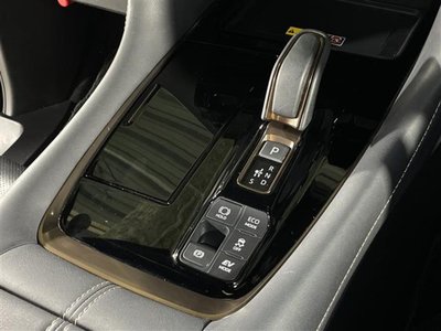 TOYOTA VELLFIRE - 10