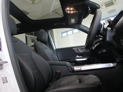 2026 Mercedes-BENZ GLB AMG — миниатюра 14