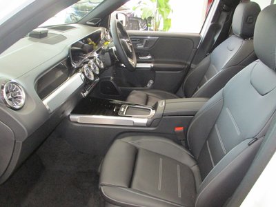 2026 Mercedes-BENZ GLB AMG — миниатюра 30
