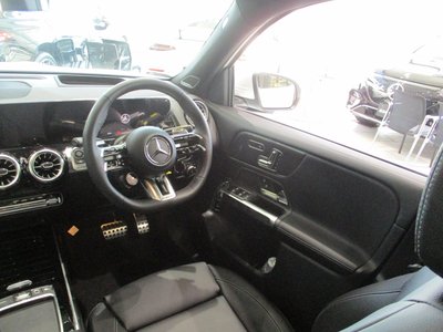 2026 Mercedes-BENZ GLB AMG — миниатюра 23