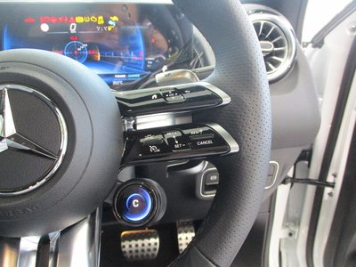 2026 Mercedes-BENZ GLB AMG — миниатюра 17