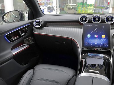 2025 Mercedes-BENZ GLC AMG 缩略图 38