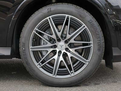 2025 Mercedes-BENZ GLC AMG — фото 7