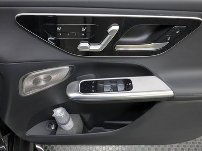 2025 Mercedes-BENZ GLC AMG 缩略图 26