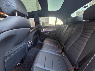 MERCEDES-BENZ E-CLASS - 8