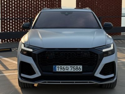 صورة 4 لـ 2021 AUDI RS Q8