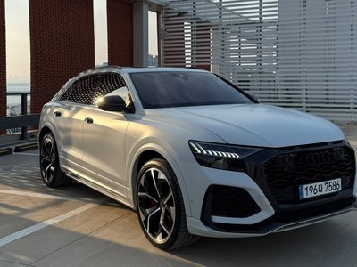 صورة 2 لـ 2021 AUDI RS Q8