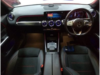 MERCEDES-BENZ GLB - 3