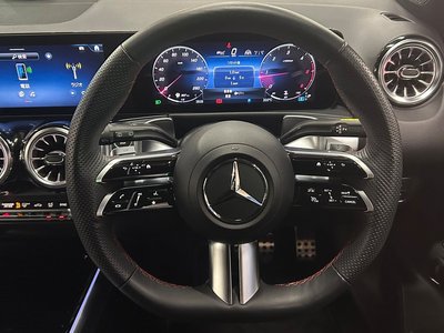 2025 Mercedes-BENZ GLB — миниатюра 10