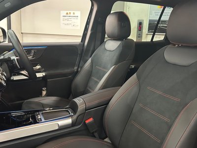 2025 Mercedes-BENZ GLB — миниатюра 29