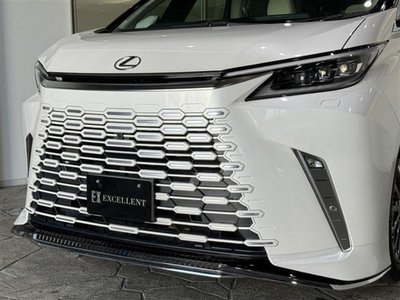 2024 Lexus LM — миниатюра 11