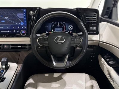 2024 Lexus LM — фото 7