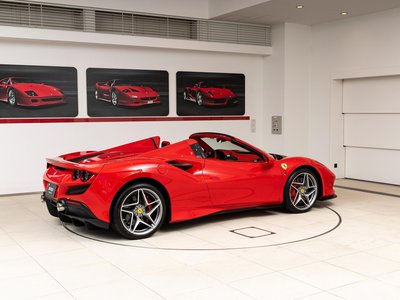 صورة 9 لـ 2021 FERRARI F8 SPIDER