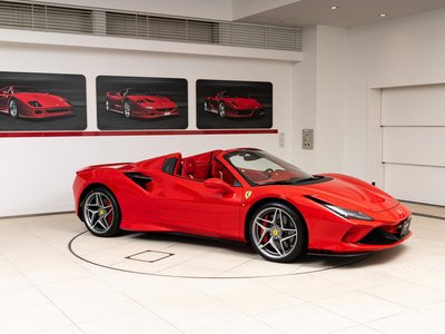 صورة 7 لـ 2021 FERRARI F8 SPIDER