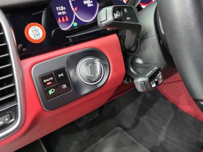 PORSCHE CAYENNE - 10