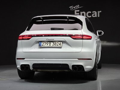 PORSCHE CAYENNE - 3