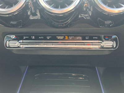 2025 Mercedes-BENZ GLB 缩略图 18