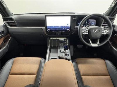 2025 Lexus GX photo 2