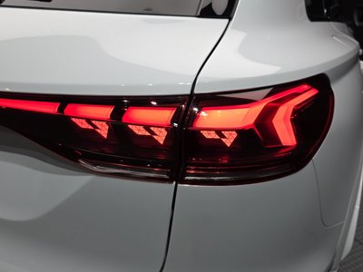 صورة 10 لـ 2025 AUDI SQ6 E-TRON