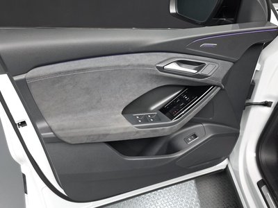 2025 AUDI SQ6 E-TRON 缩略图 14