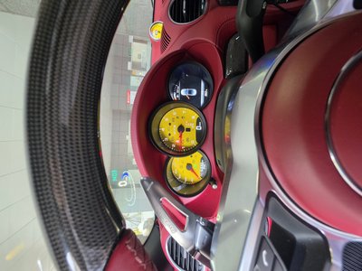 صورة 8 لـ 2019 Porsche 718