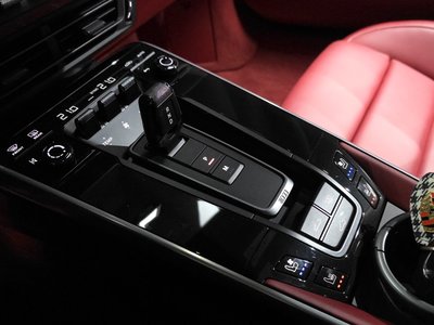 PORSCHE 911 - 9
