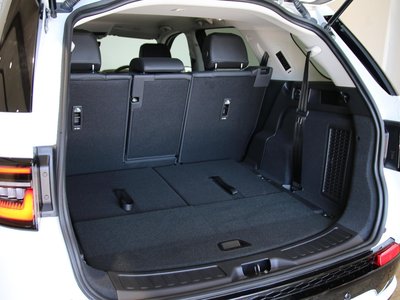 2025 LAND Rover DISCOVERY SPORT photo 9