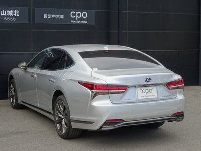 LEXUS LS - 6