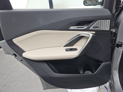 2025 BMW X1 — миниатюра 15