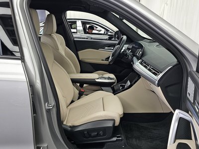 2025 BMW X1 — миниатюра 17