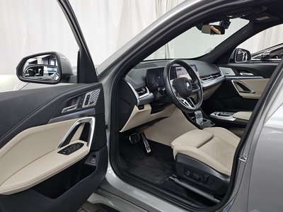 2025 BMW X1 — миниатюра 13